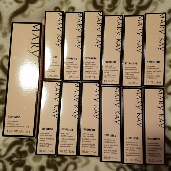 MaryKay Liquid Foundation(12) & 3-in-1 cleanser(1) - Picture 1 of 2